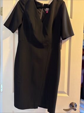 Vince Camuto Black V-Neck Midi Sheath Dress